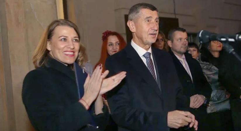 A cseh miniszterelnök Trumpnak is jobbkezeként mutatta be a szlovákiai magyar származású kabinetfőnökét