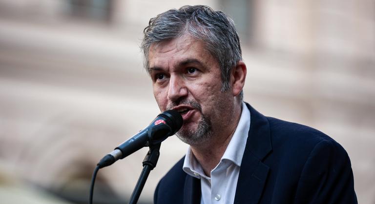 „Lónak a fa*át kérek bocsánatot” – durva szócsata alakult ki Hadházy Ákos és Hajdú Péter között