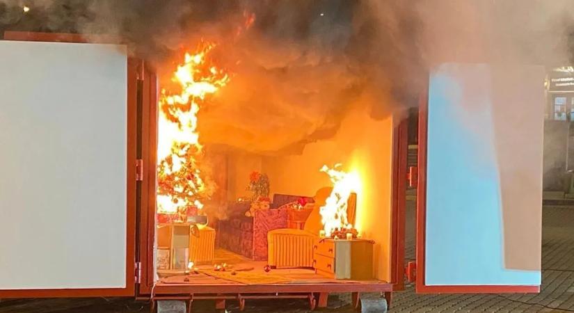 Látványos videón a pusztító lakástűz