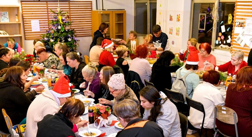 Miért pont január? Különös döntést hozott a magyar családi cég a rászorulók megsegítéséről