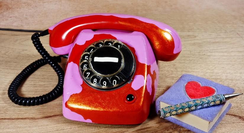 Meglepő lista, ezekre a telefonszámokra keresnek rá a legtöbbet a magyarok