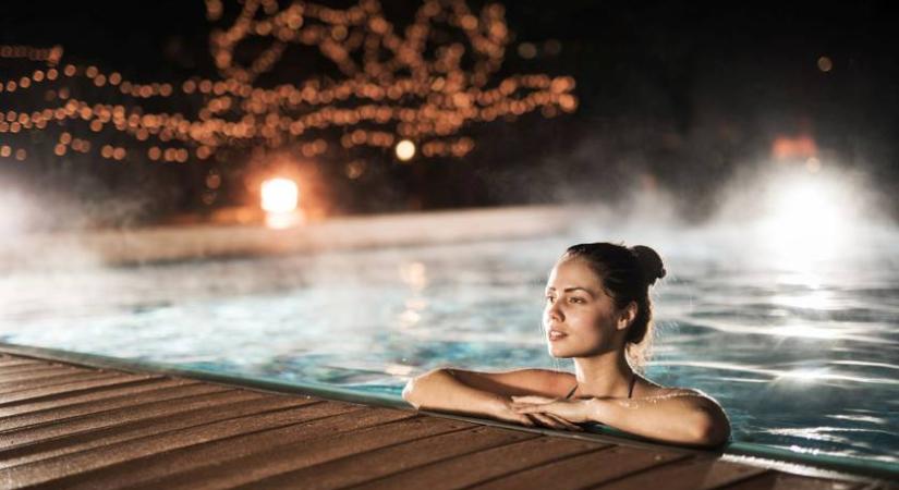 Egy napig ingyenesen lesz látogatható ez a népszerű fürdő: forralt borral is várják a vendégeket