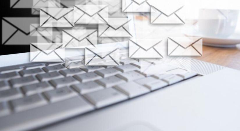 Iskolák kaptak fenyegető üzenetet Szlovéniában