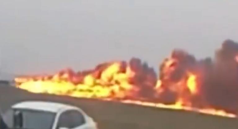 Videón a pillanat, ahogy lángba borul a NASCAR-legendát és családját szállító repülőgép
