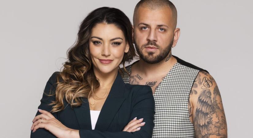 G.w.M és Kulcsár Edina lépcsőfordulójában egy arany gorillaszobor is helyet kapott