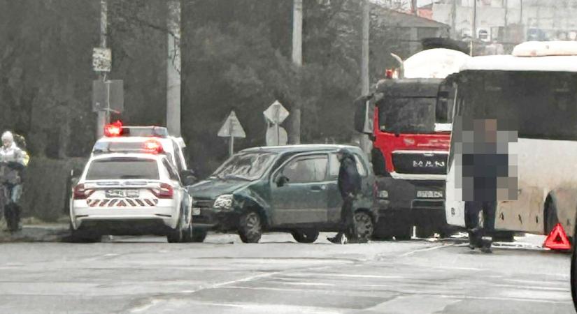 Korlátozás van érvényben, újabb baleset történt Szombathelyen