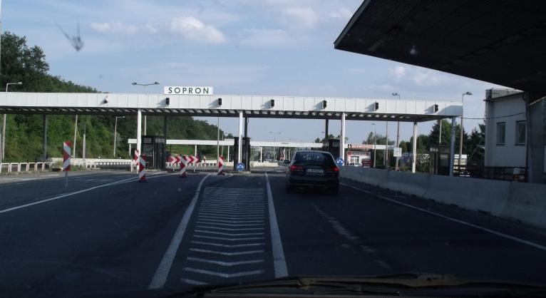 Változás jöhet az osztrák–magyar határon: új ellenőrzési rend készül