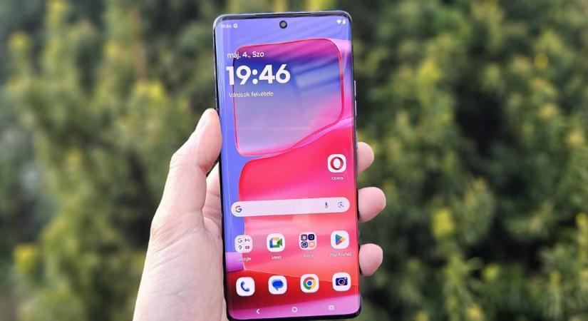 Egy tiltással próbálják visszaszorítani a online erőszakot és zaklatás Angliában