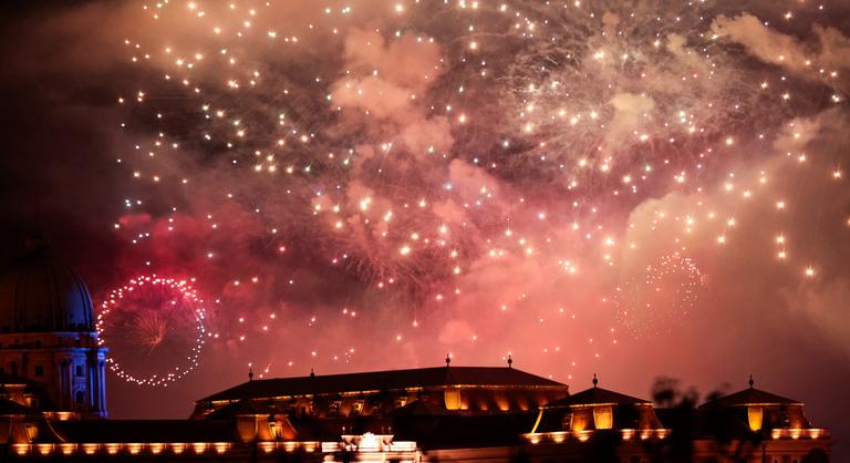 Szigorítják a tűzijátékozás szabályait Budapesten, súlyos pénzbírságot is kiszabhatnak