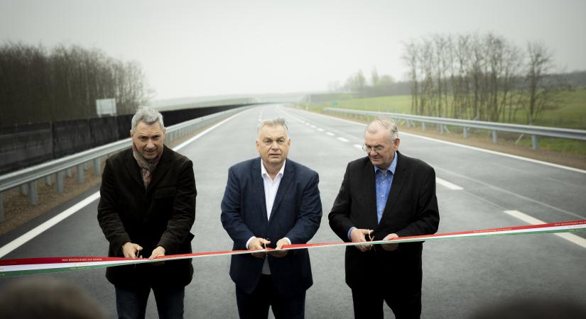 2026 jól kezdődik: Lázár János szállítmányozási káoszt főzött ki januárra