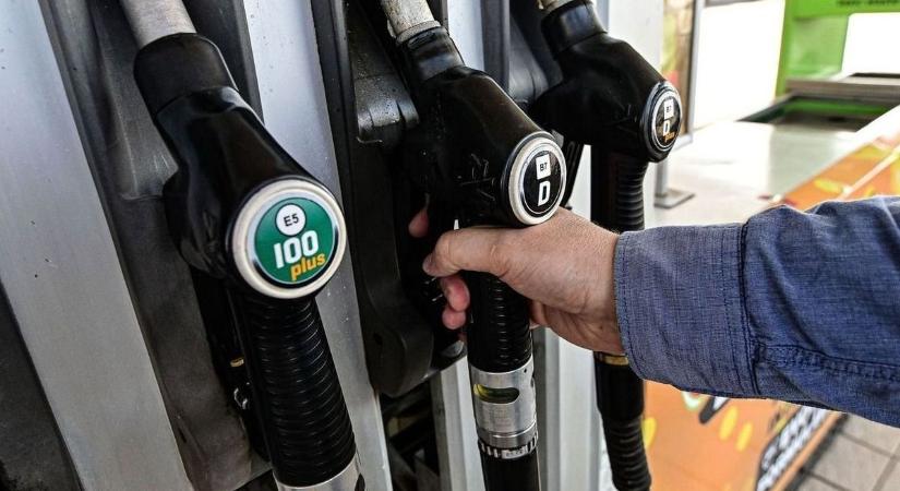 Alig hiszünk a szemünknek: újabb árzuhanás a benzinkutakon!