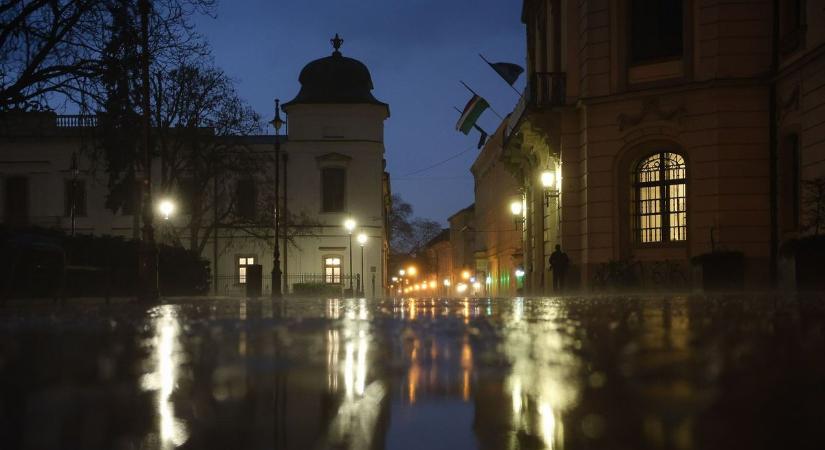 Szupercella alakult ki Heves felett, volt ahol cseresznye nagyságú jég esett