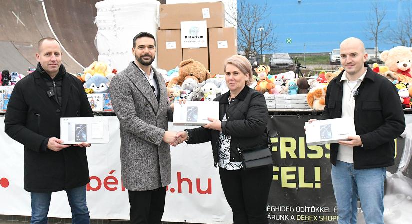 A DEBEX állami gondozottakat halmozott el