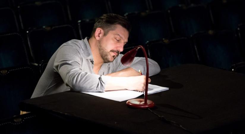 A Kontroll jegyellenőrjétől a hősszerelmes szabadságharcosig – 50 éves lett Csányi Sándor