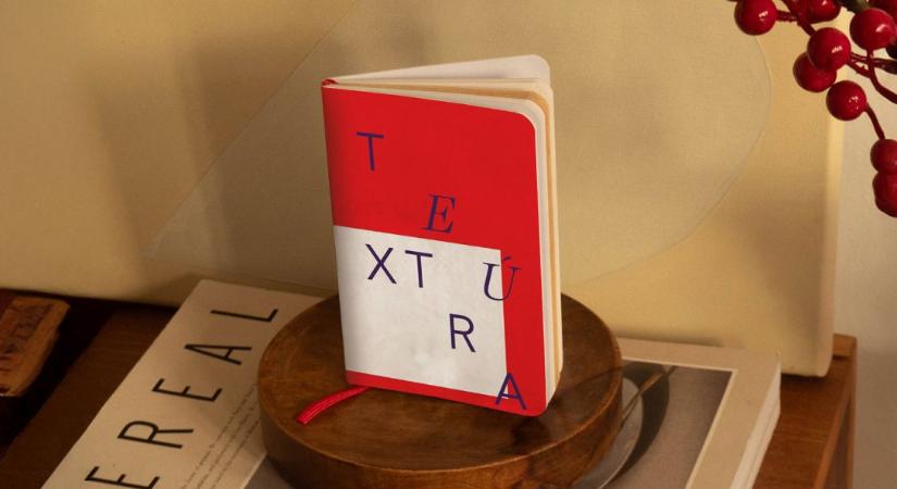 Mostantól zsebben is elfér a múzeum – Megjelent a Textúra tíz évét összefoglaló POKET-kötet