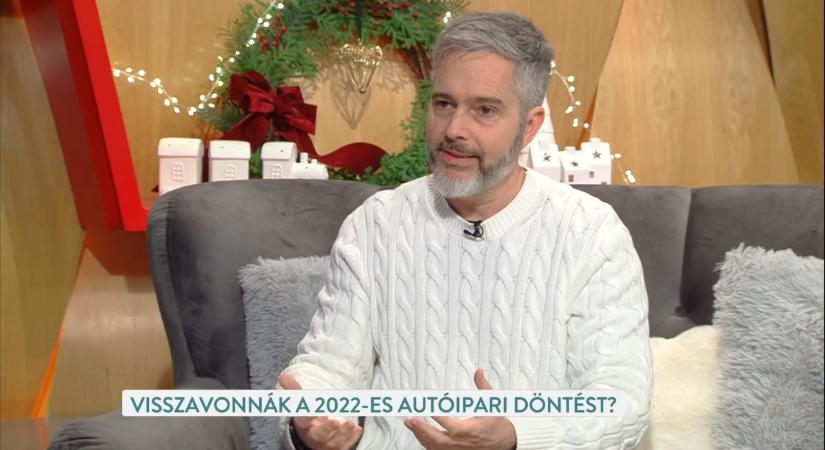 Fordulat az autóiparban: enyhítene az EU a belső égésű motorok tiltásán