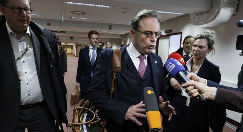 Mégsem használják fel az orosz vagyont, hadikölcsönnel finanszírozzák tovább Ukrajnát