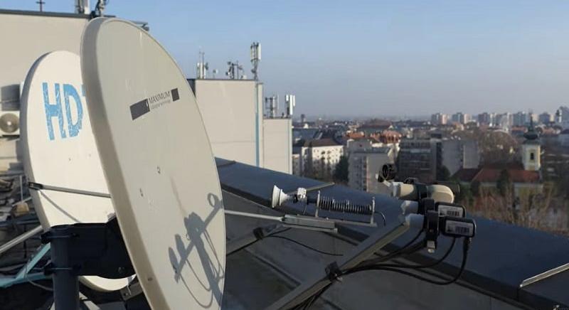 Tényleg az űrből üzentek a magyaroknak – Egy hét után megszólalt a zsebműhold