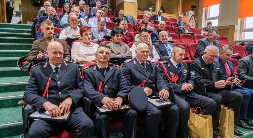 Kiemelkedő teljesítményeket díjazott Hargita Megye Tanácsa
