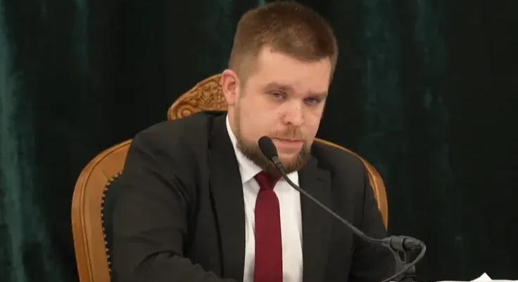 A győri polgármester feljelentést tett a városrendészet szakmai igazgatója ellen, aki kinevezés nélkül vezetőként járt el