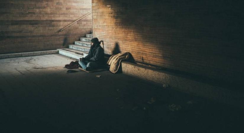 Forró tea és szendvics a táskában: így lehet része a napi rutinodnak a segítségnyújtás