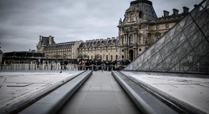 Befejezték a sztrájkot a Louvre dolgozói