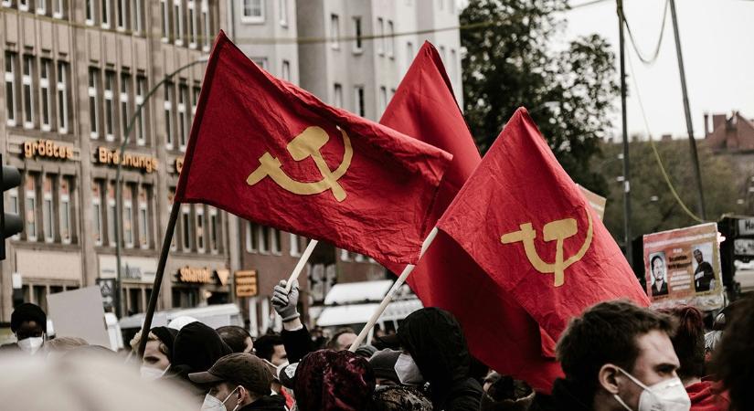 Mit tesz egy igazi kommunista 2025-ben, Romániában? Elvtársi látogatást tesz az észak-koreai nagykövetségen