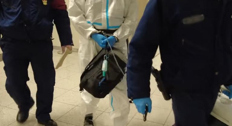 Ázsiáig menekült, mégis elfogták a pedofil bűncselekmény miatt körözött férfit