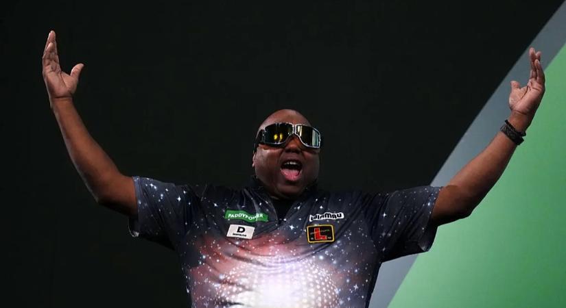 Gates és a mellé álló közönség együtt legyőzte Mansellt a darts-vb-n
