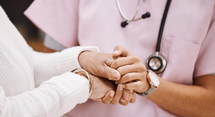 Milliárdos csalással vádolnak egy orvosnőt – akár 25 évet is kaphat