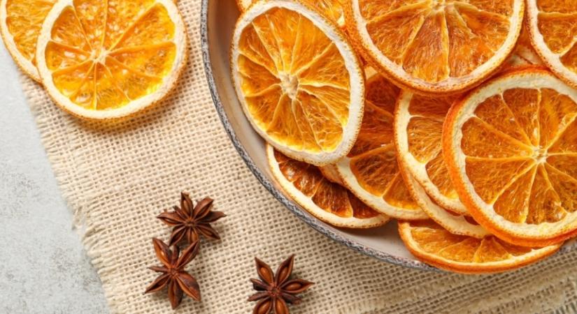 Így készül a profi szárított narancskarika karácsonyra: a legjobb módszer!