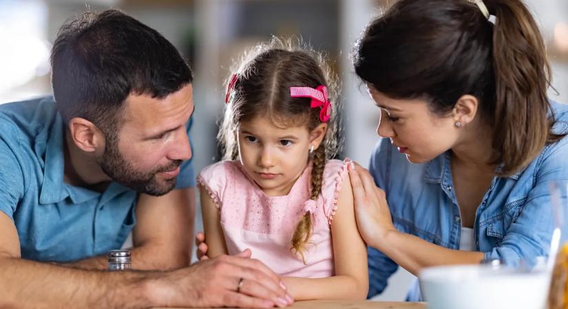 Soha ne menj túl közel a fal mellett, mert beránthatnak egy kapualjba!