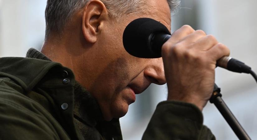 Miért kellene még bocsánatot kérnie Lázár Jánosnak? Szavazzon!