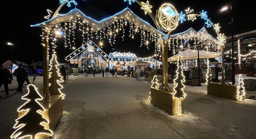 Ilyen az advent barátaink hegyekkel körbeölelt varázslatos ékszerdobozában