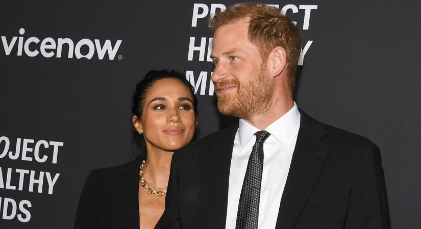 Meghan Markle és Harry herceg eddigi legintimebb családi fotójukat adták közre