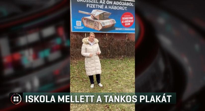 Iskola mellett jelent meg egy tankos plakát