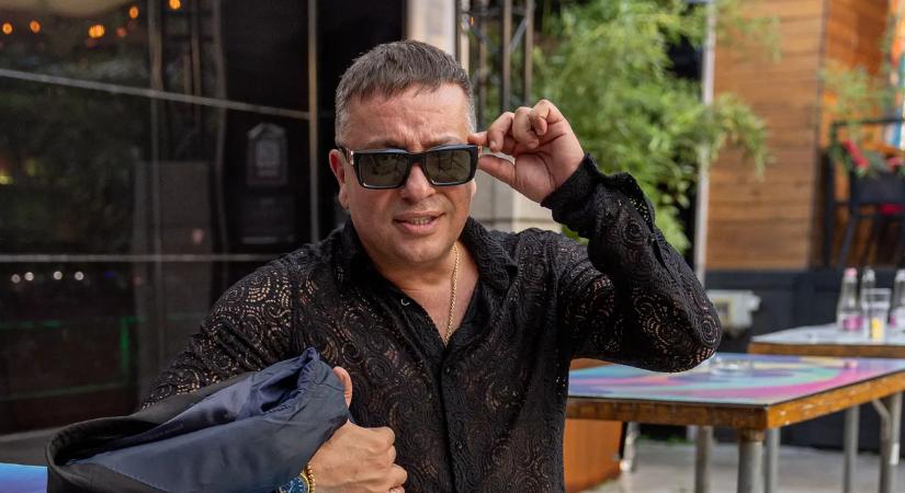 L.L. Junior furcsa édeshármasban hódítja meg Amerikát