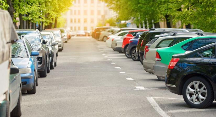 Mutatjuk, hol és mikortól vehetjük meg a jövő évi parkolóbérletet Győrben