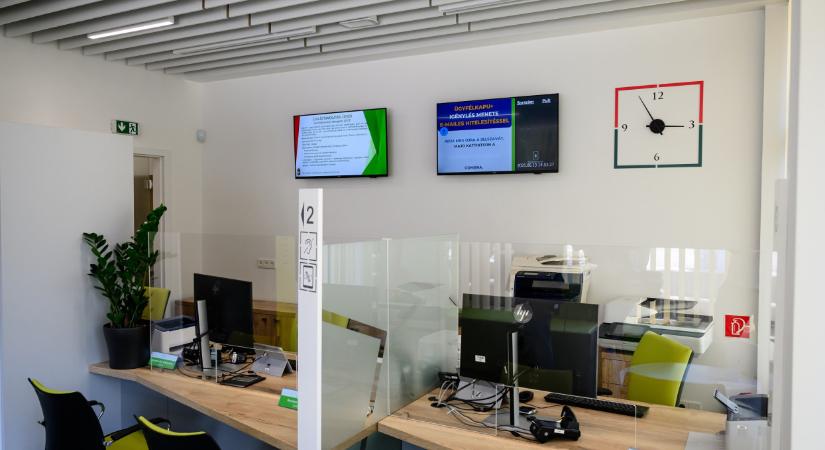 Fontos okmány szűnik meg január 1-től: ez rengeteg magyar dolgozót érint, itt vannak a részletek