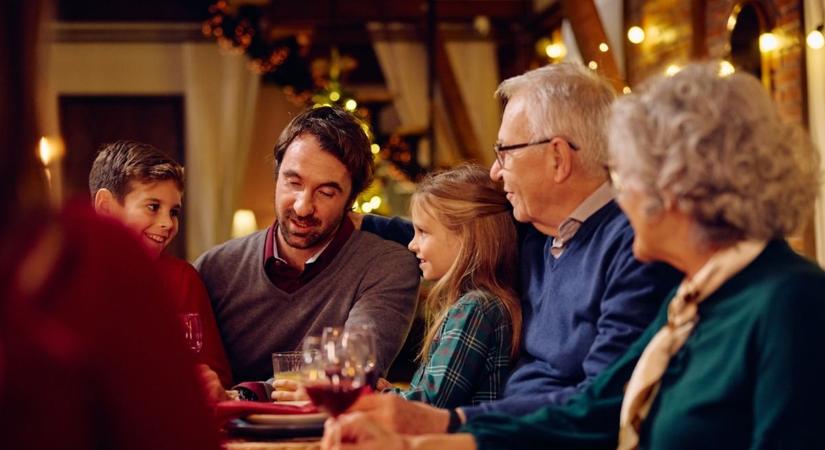 Hihetetlen, de kijön: 9 főre nyugdíjas utalvánnyal is megoldható a bőséges karácsonyi menü