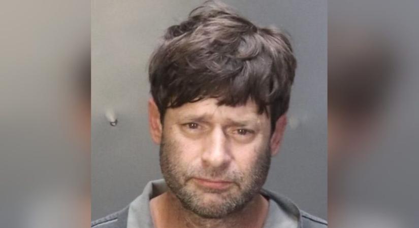 Kiszemelt áldozata háza helyett önmagát gyújtotta fel a rasszista támadó Texasban