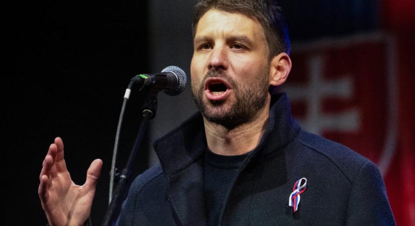 „Alkotmányellenes, hogy büntethetővé tették a Benes-dekrétumok bírálatát”