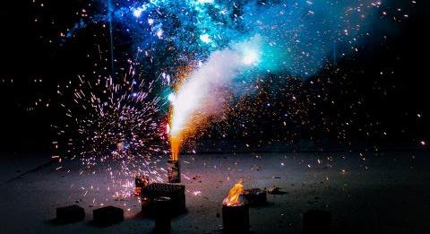 Amszterdamban 8500 kilogramm illegális tűzijátékot találtak egy raktárban