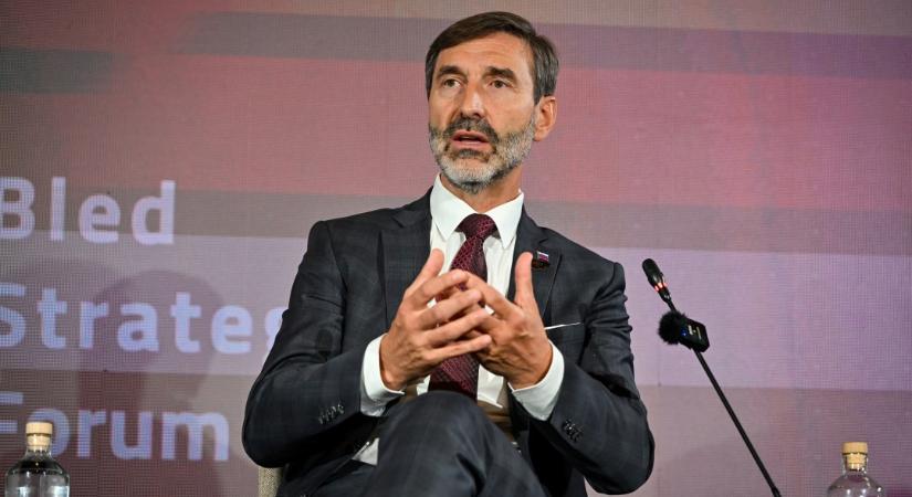 Patakban landolt a szlovák külügyminiszter lányának autója