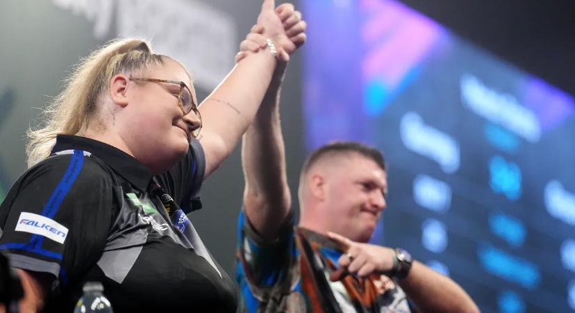 Greaves nagyot játszott, de Gurney legyőzte a legjobb nőt a darts-vb-n