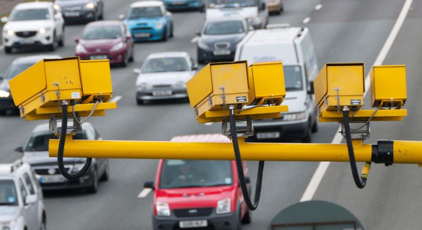 Több tízezer gyorshajtási bírságot töröltek