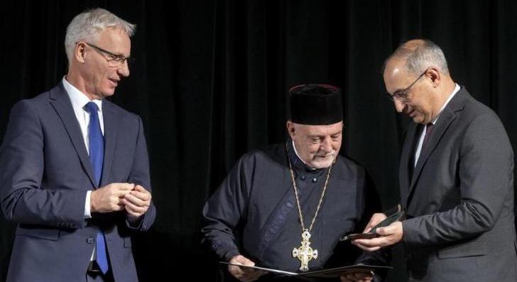 Soltész Miklós: a hit, a kultúra és az oktatás-nevelés fogja össze a nemzetiségek életét