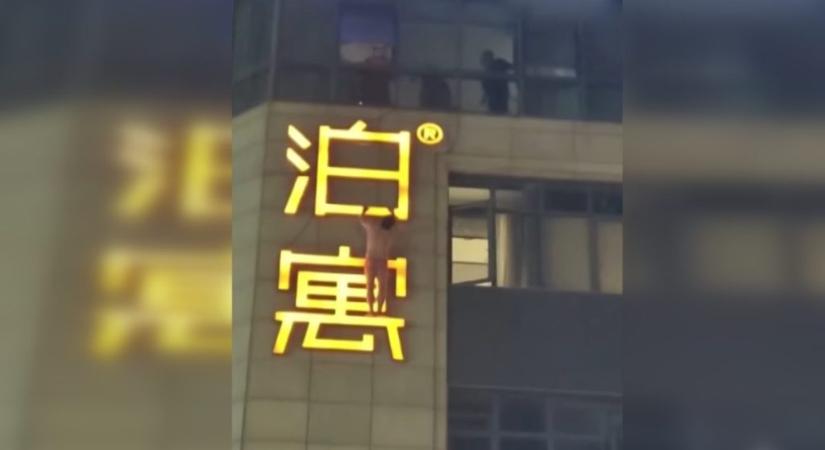 Pizsamanadrágban lógott a hűtlen férj a szálloda oldalán, így menekült a felesége elől