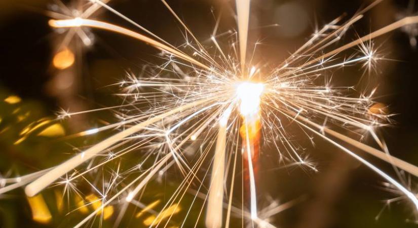 Szigorúan tilos, de a legtöbb magyar csinálja karácsonykor: erre figyelmeztetnek a tűzoltók