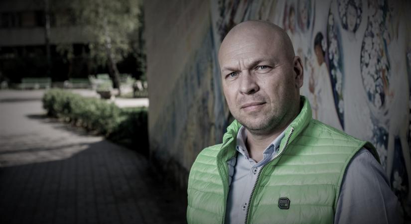 „Keresem a jót és szerethetőt abban is, aki a margóra szorult” – megszereztük Juhász Péter Pál minisztériumi állásokkal büszkélkedő önéletrajzát